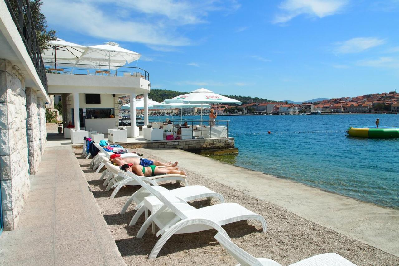 Apartments By The Sea Vela Luka, Korcula - 4449 المظهر الخارجي الصورة